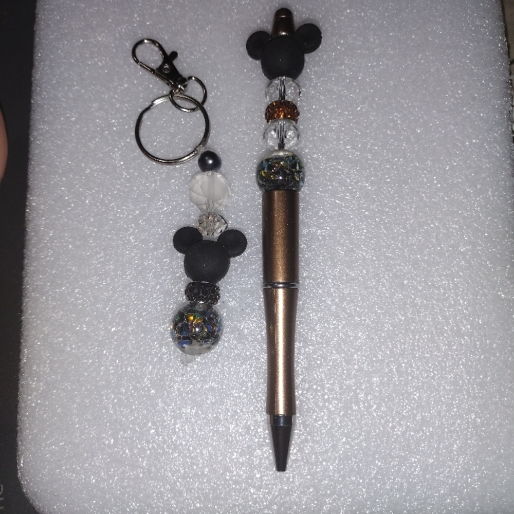 Mickey Mouse Beaded Pen and Keychain Set